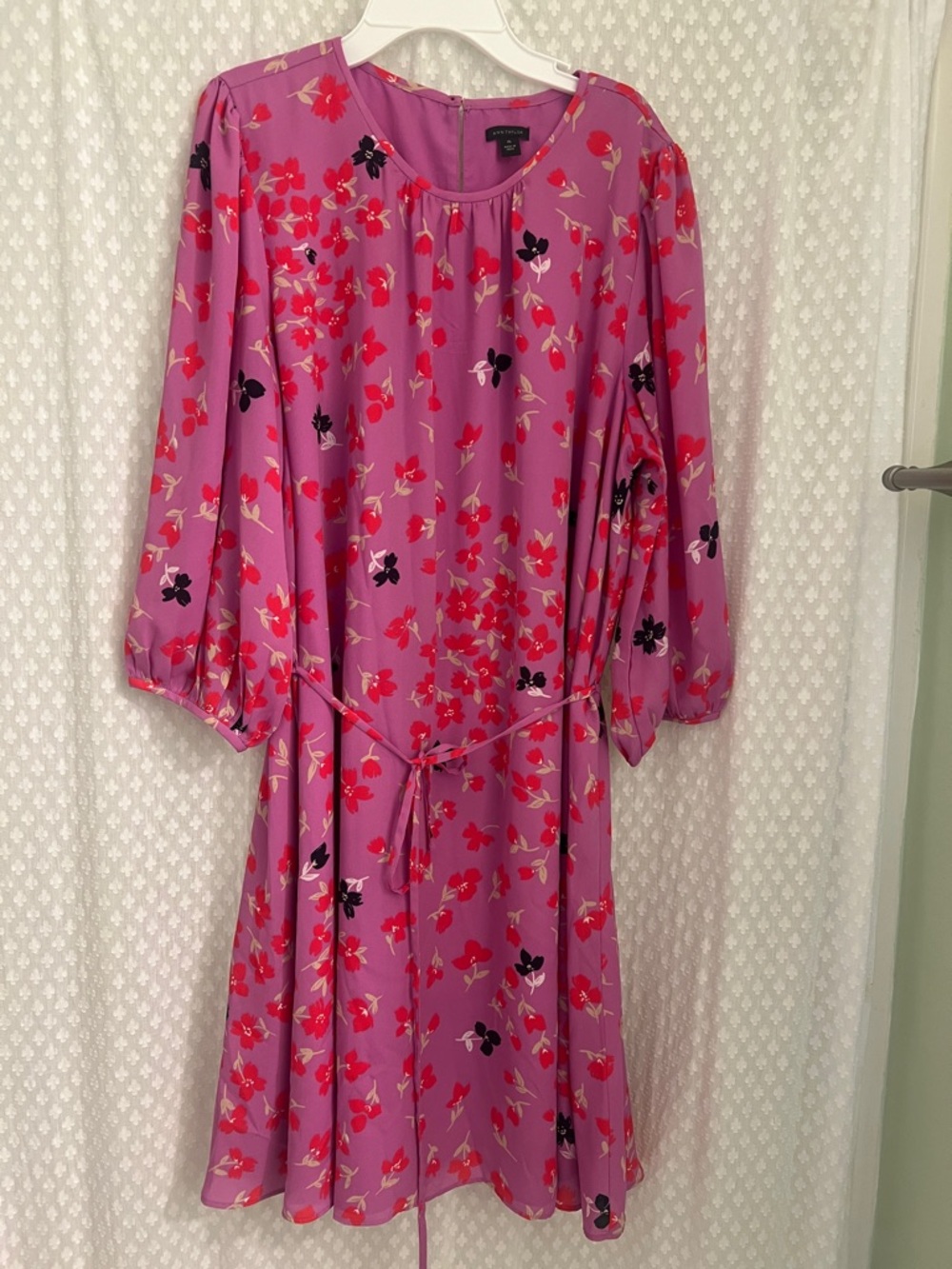 Ann Taylor Floral Dress w tie waist